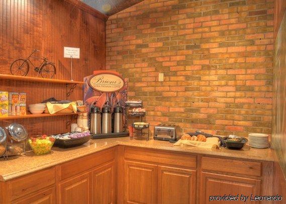 Clarion Hotel & Conference Center ノーサンプトン エクステリア 写真