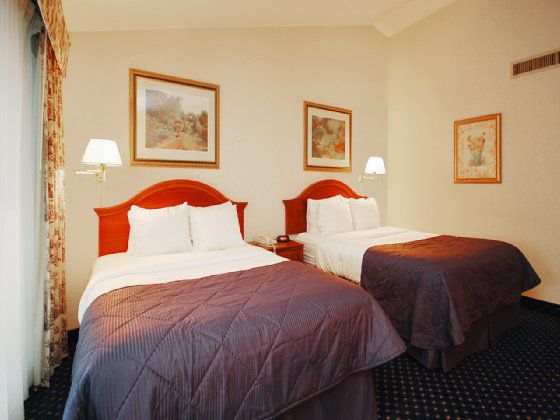 Clarion Hotel & Conference Center ノーサンプトン 部屋 写真