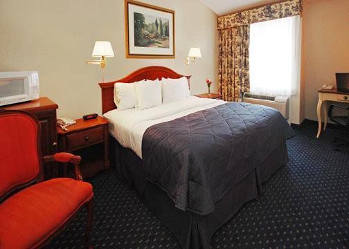 Clarion Hotel & Conference Center ノーサンプトン 部屋 写真